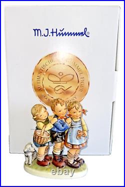 HUMMEL 369 Follow the Leader TMK 7 Goebel Germany #755 Mint in Original Box COA