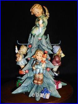 HUMMEL FIGURES 7pc #755/0 HEAVENLY ANGELS + TIS THE SEASON Display & 4 Ornaments