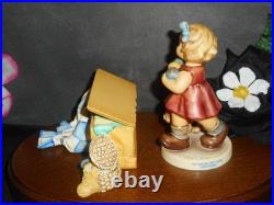 HUMMEL FIGURE 2107/B LITTLE KNITTER withKITTY & YARN & LIMITED EDITION HOPE CHEST HUMMEL FIGURE 2107/B LITTLE KNITTER withKITTY & YARN & LIMITED EDITION HOPE CHEST