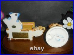 HUMMEL FIGURE 2107/B LITTLE KNITTER withKITTY & YARN & LIMITED EDITION HOPE CHEST HUMMEL FIGURE 2107/B LITTLE KNITTER withKITTY & YARN & LIMITED EDITION HOPE CHEST