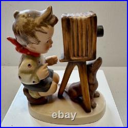HUMMEL FIGURINE TM-2 THE PHOTOGRAPHER 5 DACHSHUND Full Bee Goebel Germany