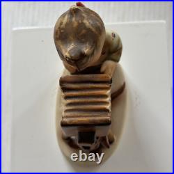 HUMMEL FIGURINE TM-2 THE PHOTOGRAPHER 5 DACHSHUND Full Bee Goebel Germany
