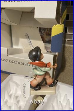 HUMMEL Goebel Merry Wanderer 11/2/0 Figurine 50% American Cancer Society HUMMEL Goebel Merry Wanderer 11/2/0 Figurine 50% American Cancer Society