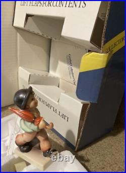 HUMMEL Goebel Merry Wanderer 11/2/0 Figurine 50% American Cancer Society HUMMEL Goebel Merry Wanderer 11/2/0 Figurine 50% American Cancer Society
