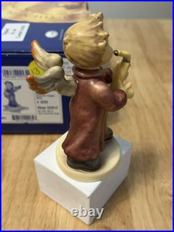 Hummel 2005 Spirited Saxophonist Hum 2135/J SIGNED by a Goebel Artist