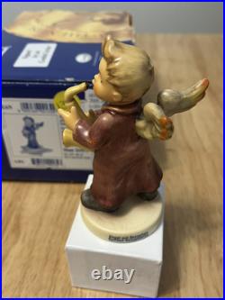 Hummel 2005 Spirited Saxophonist Hum 2135/J SIGNED by a Goebel Artist