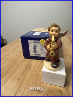 Hummel 2005 Spirited Saxophonist Hum 2135/J SIGNED by a Goebel Artist