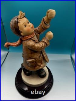 Hummel 739 Call To Glory God Bless America Special Edition 7in. With music base