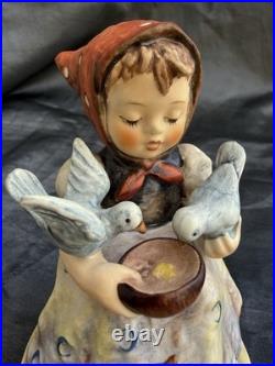 Hummel Cinderella Figurine 337 Goebel Girl Feeding Birds 1972-1st Issue WGermany