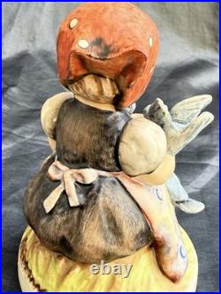 Hummel Cinderella Figurine 337 Goebel Girl Feeding Birds 1972-1st Issue WGermany