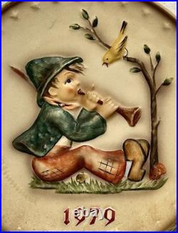 Hummel Figure Plate 1979 Hand Painted Goebel Porcelain W Germany Singing Lesson
