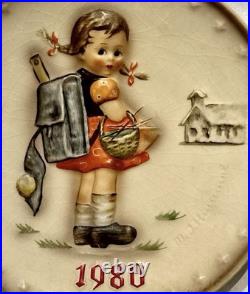 Hummel Figure Plate 1980 Hand Painted Goebel Porcelain W Germany School Girl