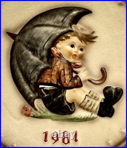 Hummel Figure Plate 1981 Hand Painted Goebel Porcelain W Germany Umbrella Boy