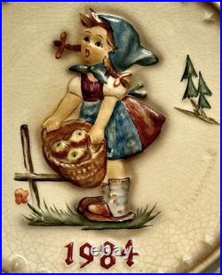 Hummel Figure Plate 1984 Hand Painted Goebel Porcelain W Germany Little Helper