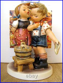 Hummel Figurine BATH TIME HUM #412 TMK6 Goebel Germany MIB T324