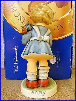 Hummel Figurine BUMBLEBEE FRIEND HUM #837 TMK8 Goebel Germany NIB B476