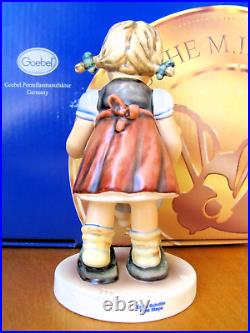 Hummel Figurine FIRST STEPS HUM #2199 TMK8 Goebel Germany FI NIB M393