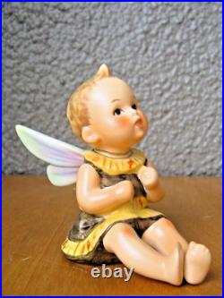 Hummel Figurine HUMMELE HUM 365 WithBEEHIVE Box & Display Goebel Germany MINT G915 Hummel Figurine HUMMELE HUM 365 WithBEEHIVE Box & Display Goebel Germany MINT G915