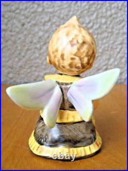 Hummel Figurine HUMMELE HUM 365 WithBEEHIVE Box & Display Goebel Germany MINT G915 Hummel Figurine HUMMELE HUM 365 WithBEEHIVE Box & Display Goebel Germany MINT G915