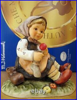 Hummel Figurine LET ME HELP YOU HUM 2246 TMK8 Goebel Germany FIRST ISSUE NIB