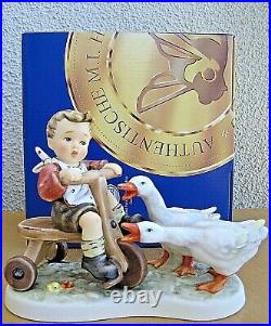 Hummel Figurine OH, NO! HUM #2082 TMK8 Goebel Germany FIRST ISSUE NIB G002