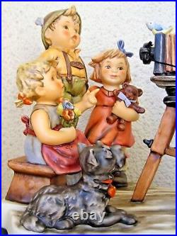 Hummel Figurine PICTURE PERFECT HUM #2100 25th ANNIVERSARY Goebel LE NIB W561