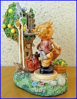 Hummel Figurine TREEHOUSE TREATS COLLECTOR'S SET HUM 73 HUM 554 Goebel NIB P278