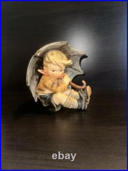Hummel Figurine UMBRELLA BOY HUM #152/0 A 1983 TMK6 Goebel Germany MIB G424