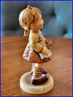 Hummel Flower Girl #548 TMK 7 Goebel Germany Exclusive Edition Flying Bee
