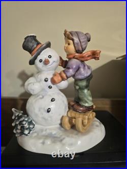 Hummel Goebel #2002 Making New Friends 6.75 First Issue TMK7 no broom