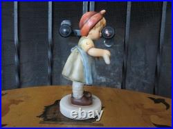 Hummel Goebel 2018 Club Exclusive Edition Girl Washing 2397 TMK-11 Figurine