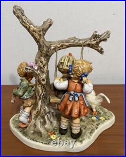 Hummel Goebel #2254 Can I Play Selling AS IS READ DESCRIPTION