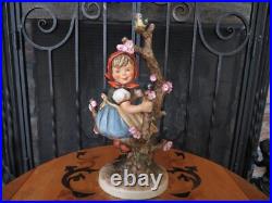 Hummel Goebel Apple Tree Girl 141/V TMK-4 Tall 10 1/4 Figurine Arthur Moeller