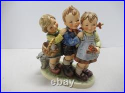 Hummel Goebel Figurine 1986 FOLLOW THE LEADER HUM #369 7 Tall Ex-Cond withbox