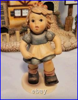 Hummel Goebel Figurine MUSIK PLEASE #2108A & BAVARIAN VILLAGE Plaque 1089D EVC