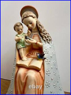 Hummel Goebel Flower Madonna with Child TMK5 # 10/1 Looks beautiful