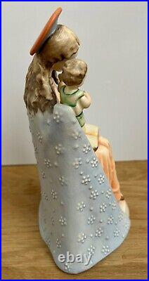 Hummel Goebel Flower Madonna with Child TMK5 # 10/1 Looks beautiful