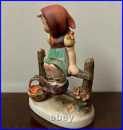 Hummel Goebel JUST RESTING Figurine # 112/1 1938 Girl with Scarf Sitting on Fence