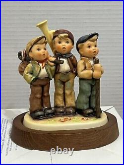Hummel Goebel TRAVELING TRIO Figurine 787 5.25 3rd Ed MINT w BOX Cert Wood Base