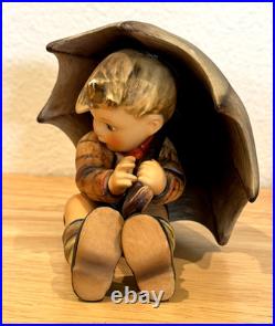 Hummel Goebel Umbrella Boy and Girl 5 Figurine 152/0 A B W Germany Vintage 1957