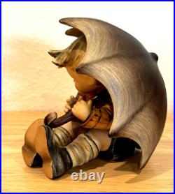 Hummel Goebel Umbrella Boy and Girl 5 Figurine 152/0 A B W Germany Vintage 1957