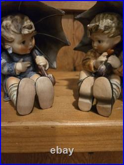 Hummel Goebel Umbrella Boy and Girl 5 Figurine 152/0 A B W Germany Vintage 1957