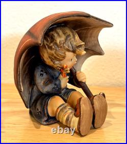 Hummel Goebel Umbrella Boy and Girl 5 Figurine 152/0 A B W Germany Vintage 1957