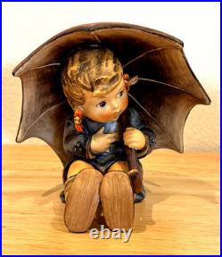Hummel Goebel Umbrella Boy and Girl 5 Figurine 152/0 A B W Germany Vintage 1957