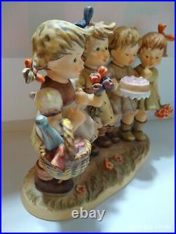Hummel Goebel WE WISH YOU THE BEST Figurine CENTURY COLLECTION #600 withBox MINT
