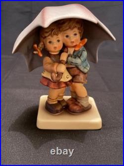 Hummel / Goebel figurine #1194 (634-00-5) SUNSHOWER Large 4.50 NEW IN BOX