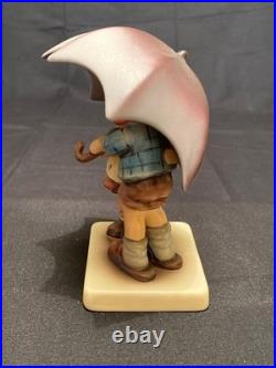 Hummel / Goebel figurine #1194 (634-00-5) SUNSHOWER Large 4.50 NEW IN BOX