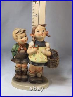 Hummel Going to The Market 49/0 TMK3 Goebel Germany Porcelain Figurine