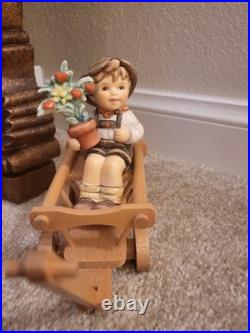 Hummel LOVE IN BLOOM HUM 699 TMK-8 First Issue Goebel Germany Figurine NIB Hummel LOVE IN BLOOM HUM 699 TMK-8 First Issue Goebel Germany Figurine NIB