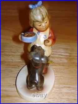 Hummel Puppy Pause Figurine #2032 withBox Disney Goebel Celebration withMedallion